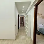 Sanlo Nest * Řím